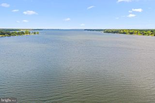 975 WILTON CREEK RD, Hartfield, VA 23071