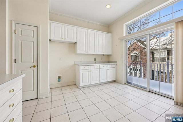 109 Four Seasons Drive 109, Wayne, NJ 07470