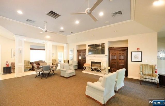 109 Four Seasons Drive 109, Wayne, NJ 07470