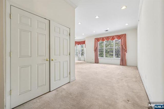 109 Four Seasons Drive 109, Wayne, NJ 07470