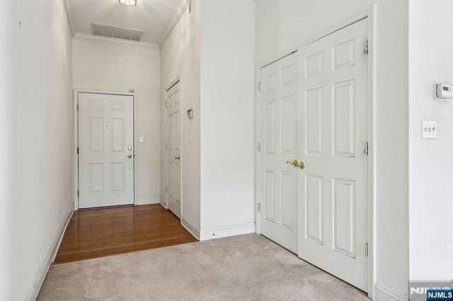 109 Four Seasons Drive 109, Wayne, NJ 07470