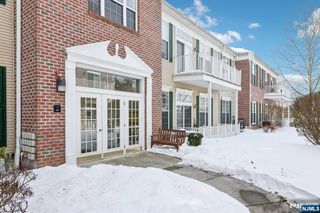 109 Four Seasons Drive 109, Wayne, NJ 07470