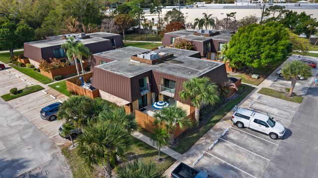 5720 SE Windsong Lane 326, Stuart, FL 34997