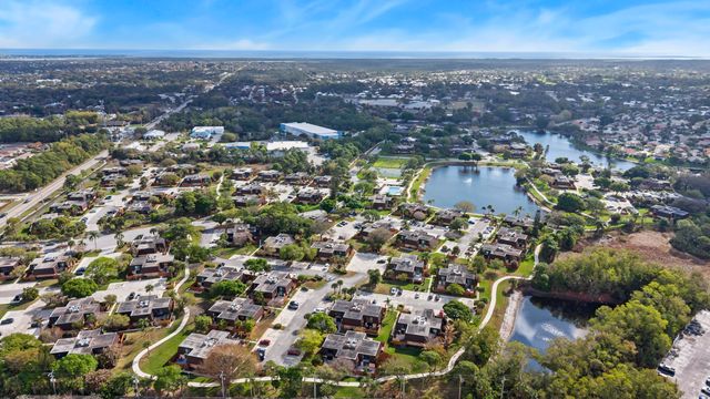 5720 SE Windsong Lane 326, Stuart, FL 34997