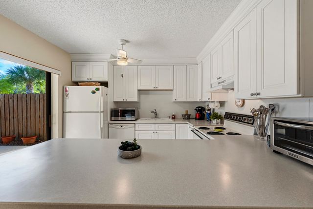 5720 SE Windsong Lane 326, Stuart, FL 34997