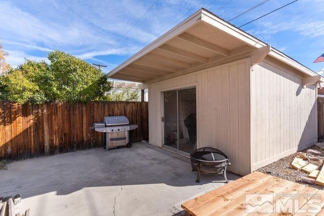613 Ivy Street, Carson City, NV 89703