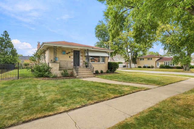 10521 Lavergne Avenue, Oak Lawn, IL 60453
