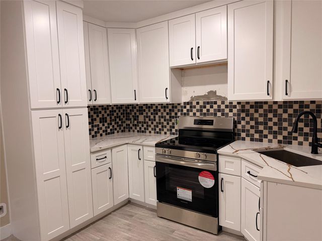 628 Truman Street, Cleveland, TX 77327