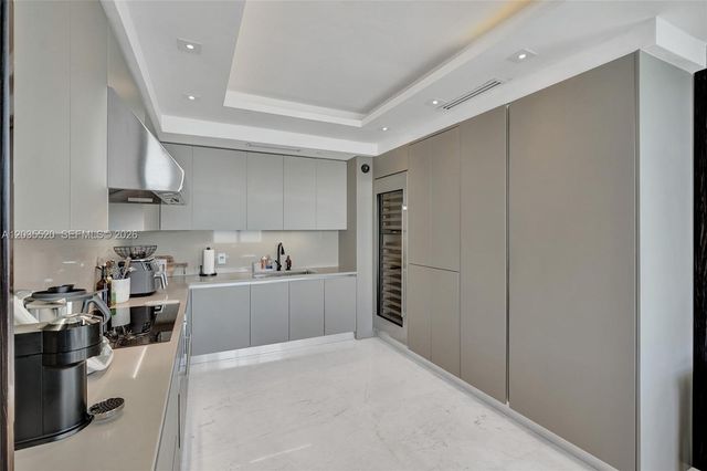 800 Claughton Island Drive 3101, Miami, FL 33131