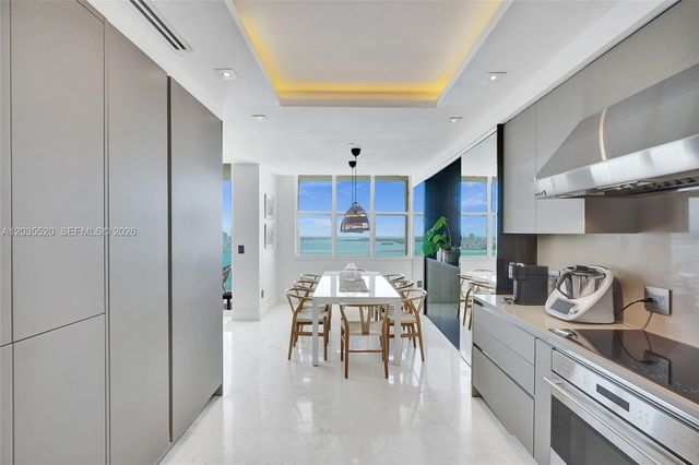 800 Claughton Island Drive 3101, Miami, FL 33131