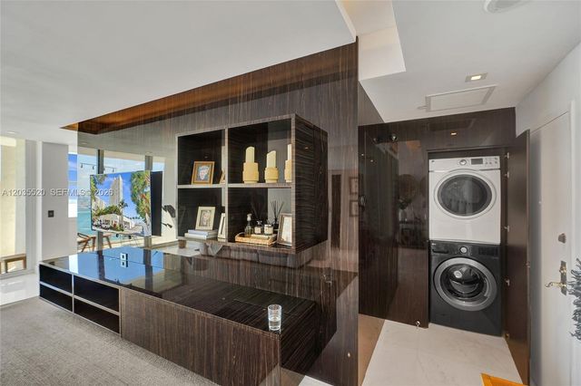 800 Claughton Island Drive 3101, Miami, FL 33131