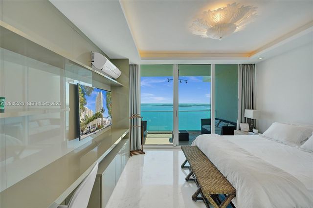 800 Claughton Island Drive 3101, Miami, FL 33131