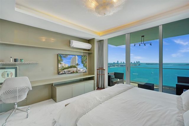 800 Claughton Island Drive 3101, Miami, FL 33131