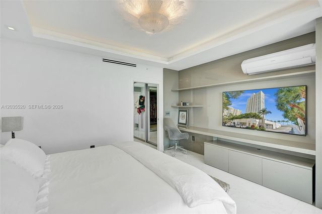 800 Claughton Island Drive 3101, Miami, FL 33131