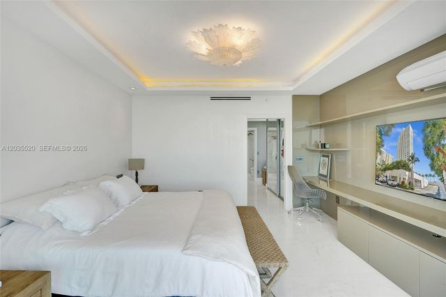 800 Claughton Island Drive 3101, Miami, FL 33131