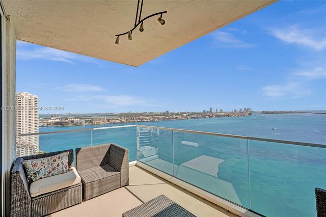 800 Claughton Island Drive 3101, Miami, FL 33131