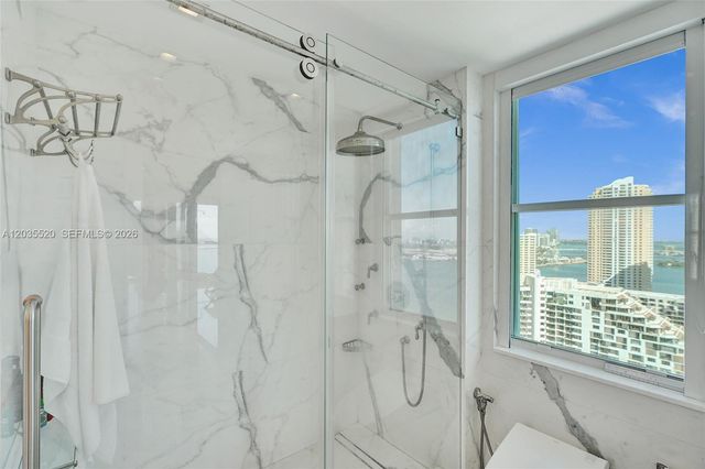 800 Claughton Island Drive 3101, Miami, FL 33131
