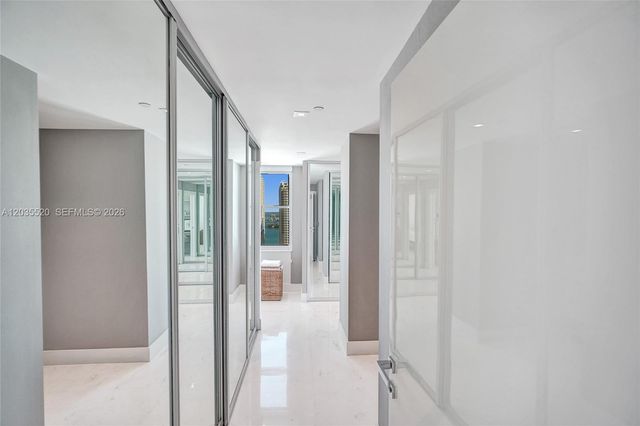 800 Claughton Island Drive 3101, Miami, FL 33131