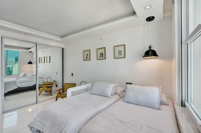 800 Claughton Island Drive 3101, Miami, FL 33131