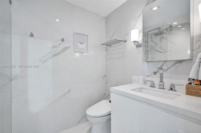 800 Claughton Island Drive 3101, Miami, FL 33131