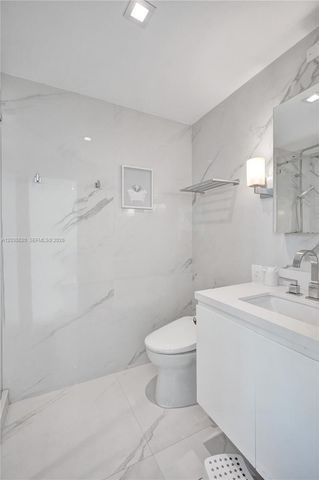 800 Claughton Island Drive 3101, Miami, FL 33131