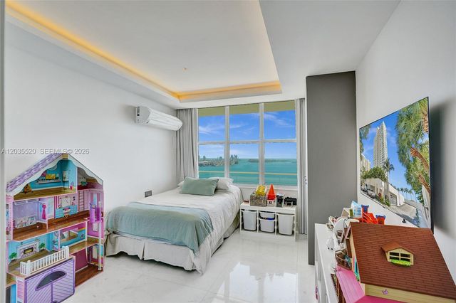 800 Claughton Island Drive 3101, Miami, FL 33131