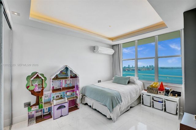 800 Claughton Island Drive 3101, Miami, FL 33131