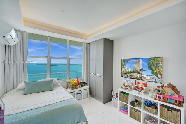 800 Claughton Island Drive 3101, Miami, FL 33131
