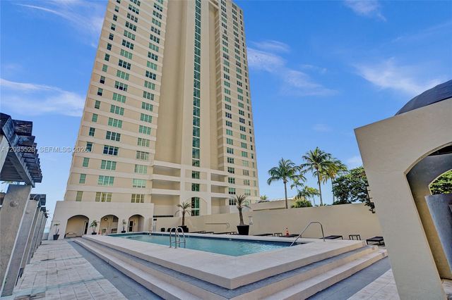 800 Claughton Island Drive 3101, Miami, FL 33131
