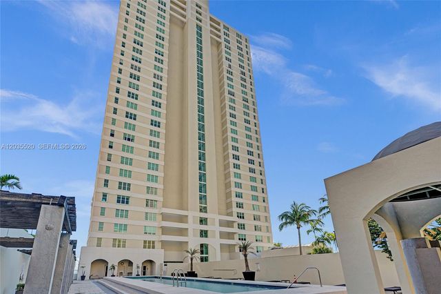 800 Claughton Island Drive 3101, Miami, FL 33131