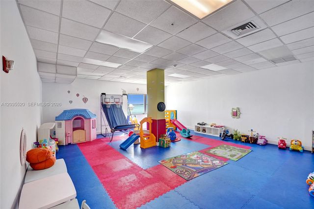 800 Claughton Island Drive 3101, Miami, FL 33131
