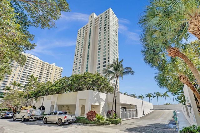 800 Claughton Island Drive 3101, Miami, FL 33131