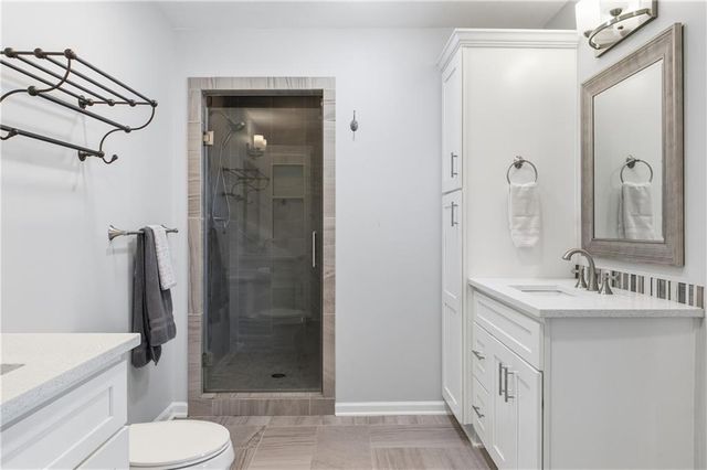 8000 W 116TH Street, Overland Park, KS 66210