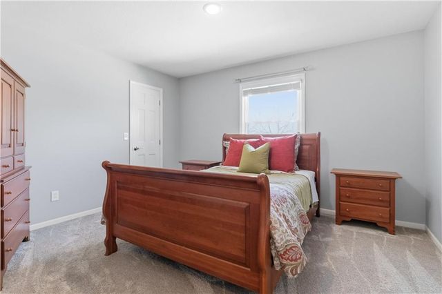 8000 W 116TH Street, Overland Park, KS 66210