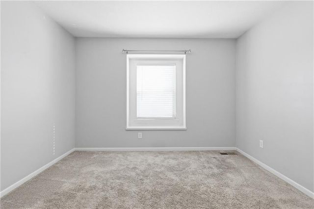 8000 W 116TH Street, Overland Park, KS 66210