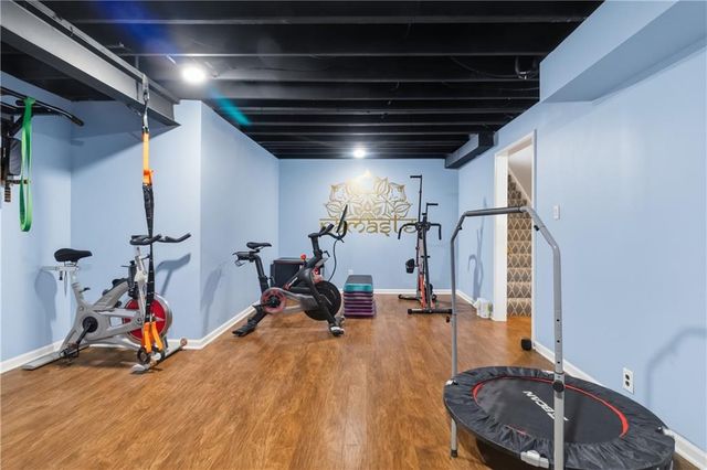 8000 W 116TH Street, Overland Park, KS 66210