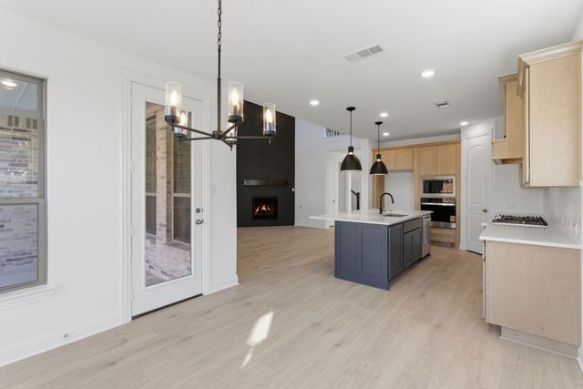 600 Dublin Dr, Celina, TX 75009