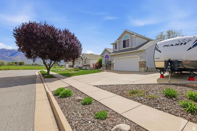 78 E 1720 N, Layton, UT 84041