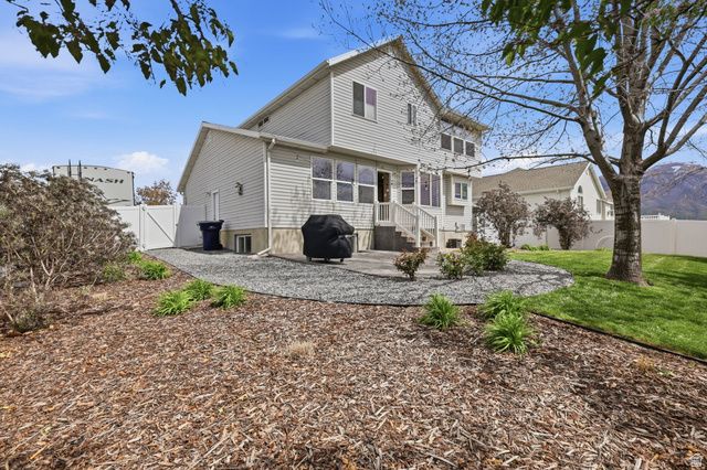 78 E 1720 N, Layton, UT 84041