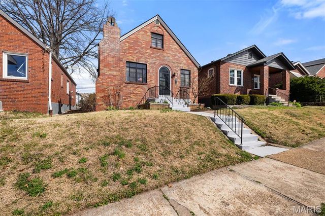 4359 Tholozan Avenue, St Louis, MO 63116