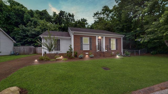 5501 Village Way, Nashville, TN 37211