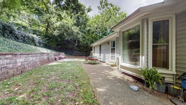 5501 Village Way, Nashville, TN 37211