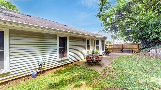 5501 Village Way, Nashville, TN 37211