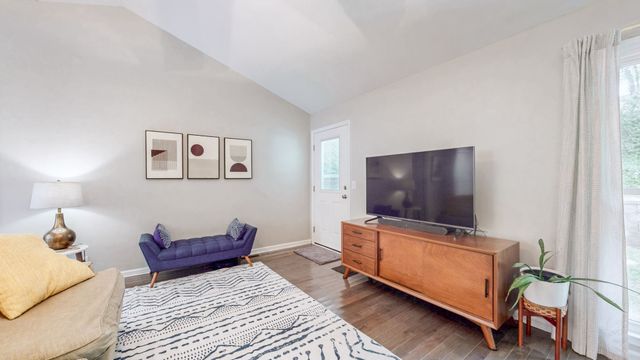 5501 Village Way, Nashville, TN 37211