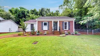 5501 Village Way, Nashville, TN 37211