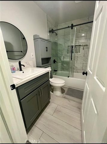 1303 W 109th, Los Angeles, CA 90044