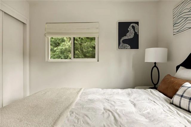 24379 San Moritz, Crestline, CA 92325