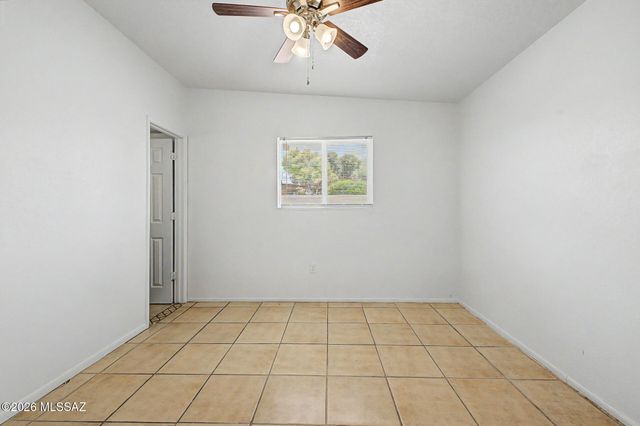 7460 N Oldfather Drive, Tucson, AZ 85741