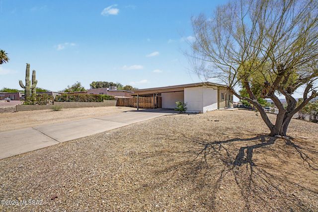 7460 N Oldfather Drive, Tucson, AZ 85741