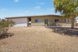 7460 N Oldfather Drive, Tucson, AZ 85741